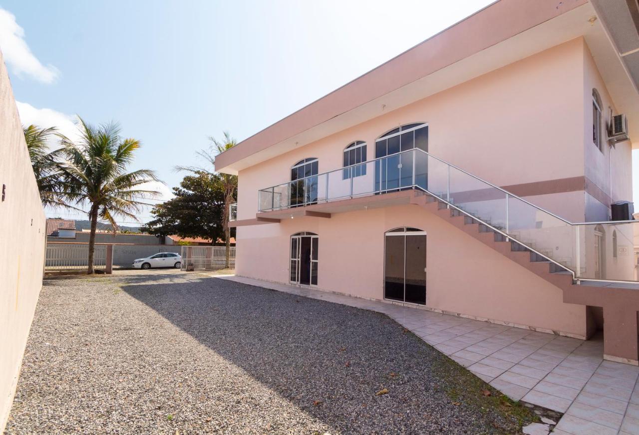Residencial Ipe Amarelo Appartamento Bombinhas Esterno foto
