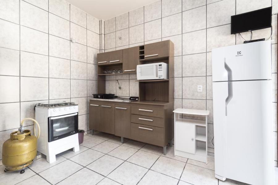 Residencial Ipe Amarelo Appartamento Bombinhas Esterno foto
