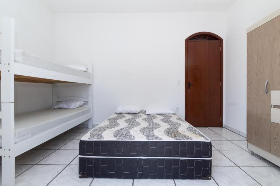 Residencial Ipe Amarelo Appartamento Bombinhas Esterno foto