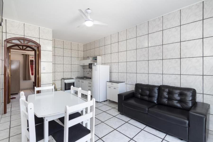Residencial Ipe Amarelo Appartamento Bombinhas Esterno foto