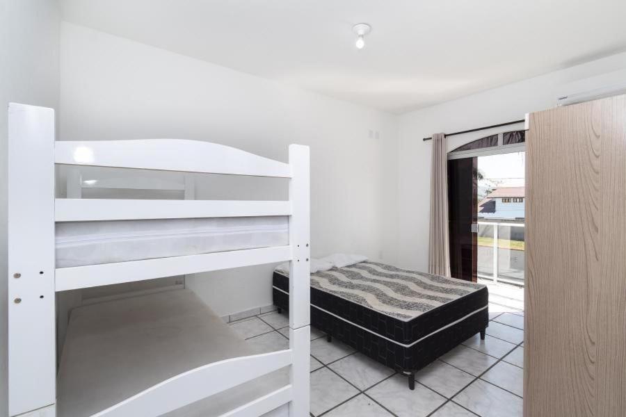 Residencial Ipe Amarelo Appartamento Bombinhas Esterno foto