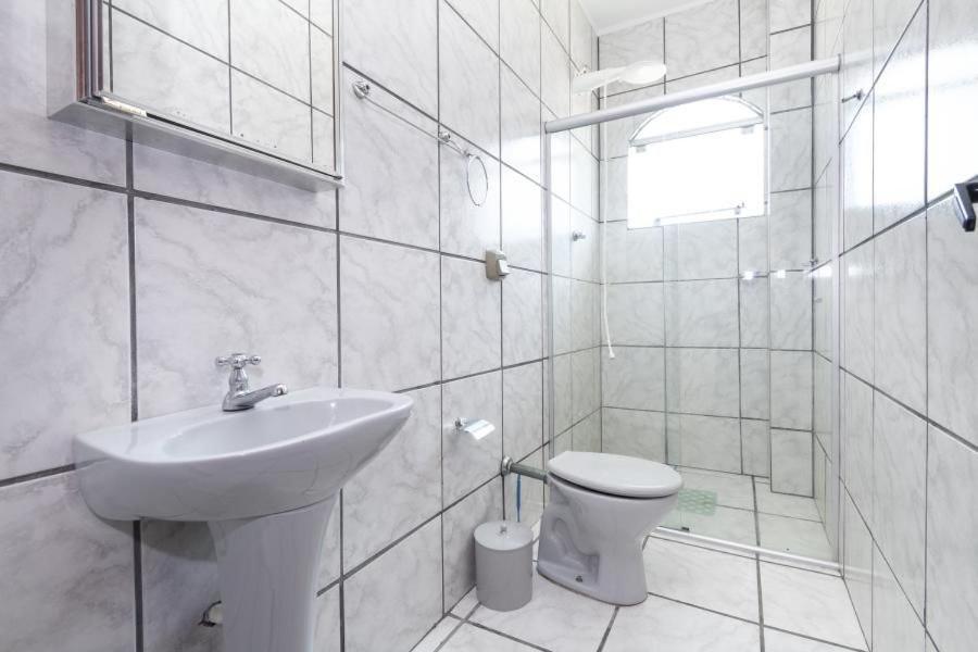 Residencial Ipe Amarelo Appartamento Bombinhas Esterno foto